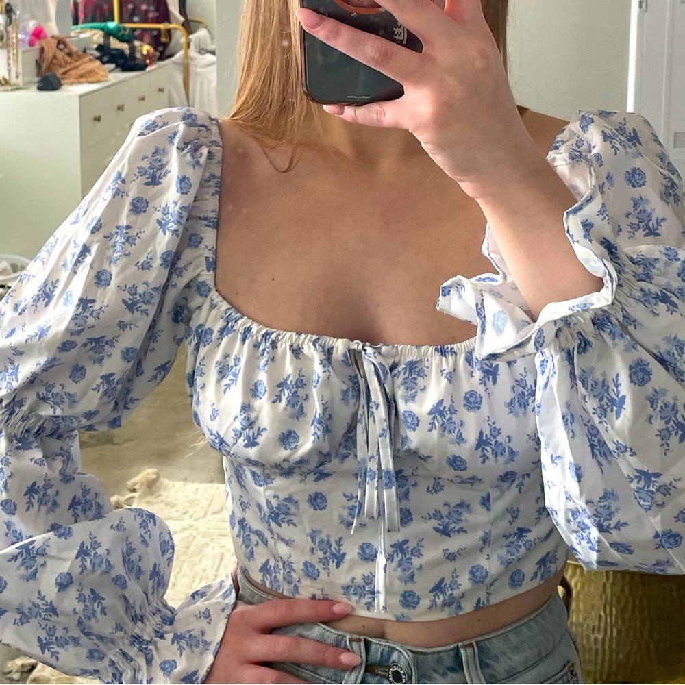 Puff sleeve floral corset top